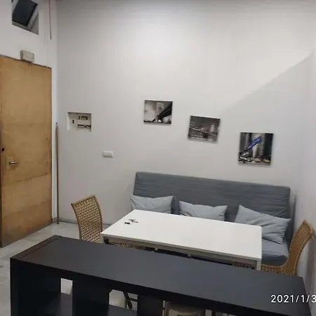 Jp7 Piso Y Parking 10min Sevilla - Zona Comercial - Joyeria - Pescaderia Apartment